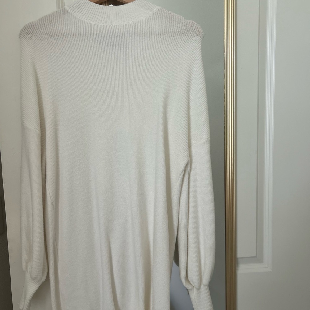 WHITE SWEATER DRESS - Picture 6 of 6